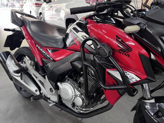 HONDA CB TWISTER 