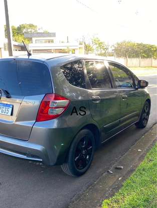 HONDA-FIT-2010