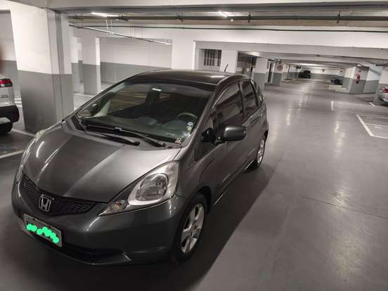 HONDA-FIT-2009
