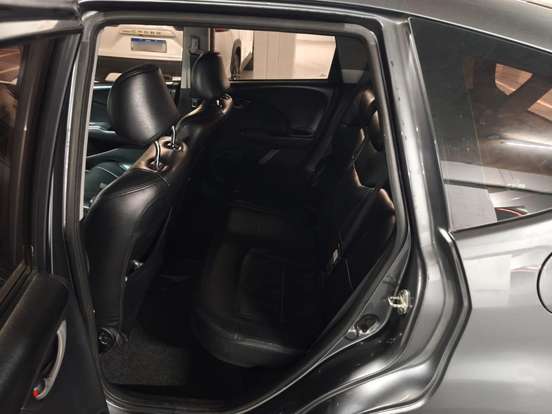 HONDA-FIT-2009