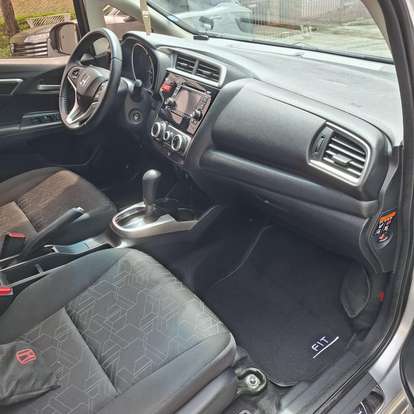 HONDA-FIT-2016