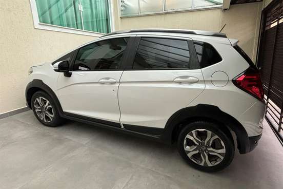 HONDA-WR-V-2017