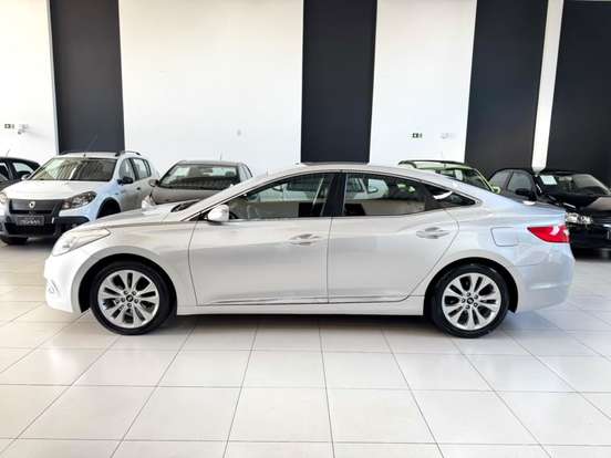 HYUNDAI-AZERA-3.0 MPFI GLS V6 24V GASOLINA 4P AUTOMÁTICO HYUNDAI-AZERA-2011