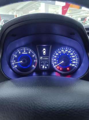 HYUNDAI-AZERA-2012