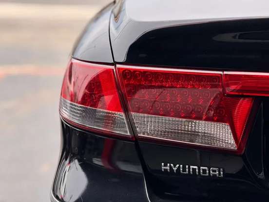 HYUNDAI-AZERA-3.3 MPFI GLS SEDAN V6 24V GASOLINA 4P AUTOMÁTICO HYUNDAI-AZERA-2009
