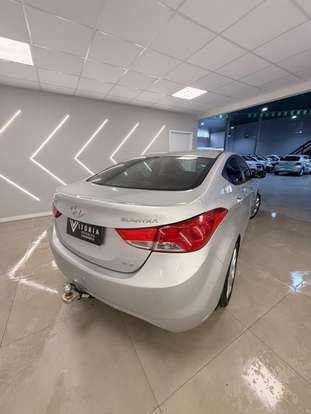 HYUNDAI-ELANTRA-2012