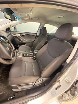 HYUNDAI-ELANTRA-2012