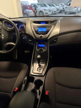 HYUNDAI-ELANTRA-1.8 GLS 16V GASOLINA 4P AUTOMÁTICO HYUNDAI-ELANTRA-2012