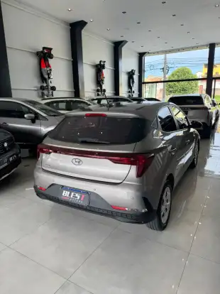 HYUNDAI-HB20-2023