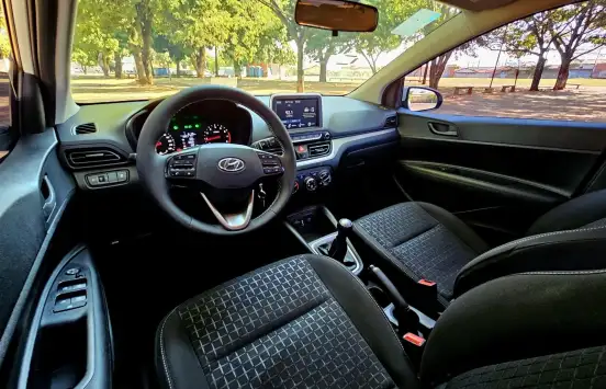 HYUNDAI-HB20-2025