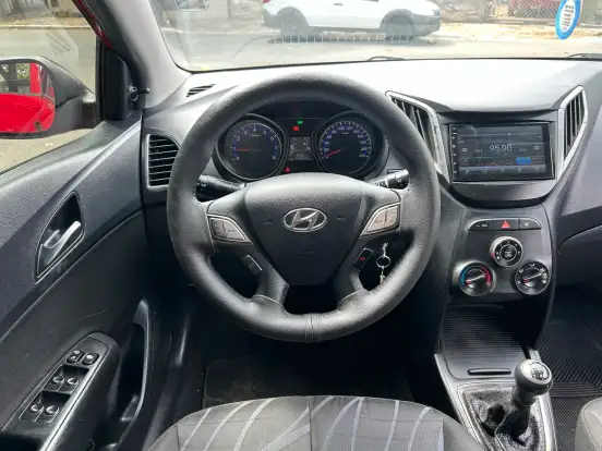 HYUNDAI-HB20-1.0 COMFORT 12V FLEX 4P MANUAL HYUNDAI-HB20-2014