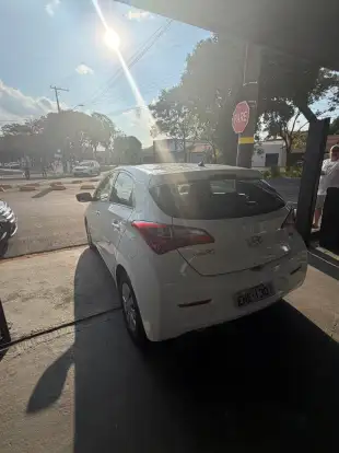 HYUNDAI-HB20-2013