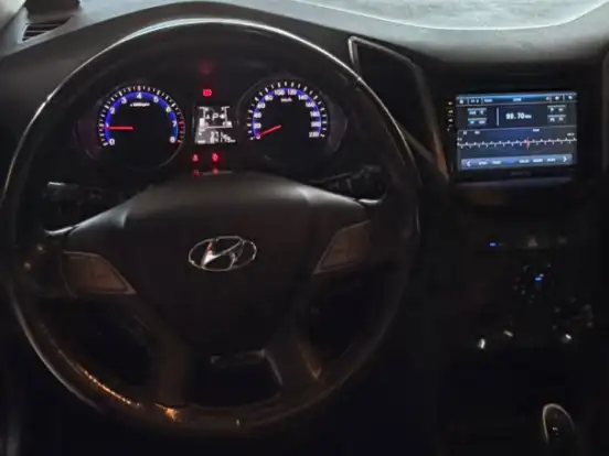 HYUNDAI-HB20-1.6 COMFORT STYLE 16V FLEX 4P AUTOMÁTICO HYUNDAI-HB20-2014