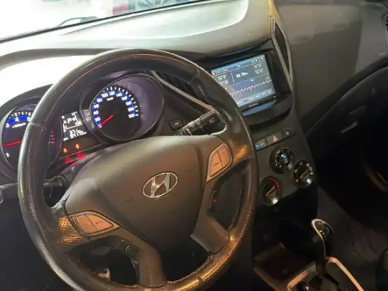 HYUNDAI-HB20-1.6 COMFORT STYLE 16V FLEX 4P AUTOMÁTICO HYUNDAI-HB20-2014