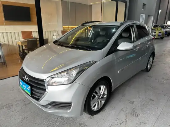 HYUNDAI-HB20-1.6 PREMIUM 16V FLEX 4P AUTOMÁTICO HYUNDAI-HB20-2013