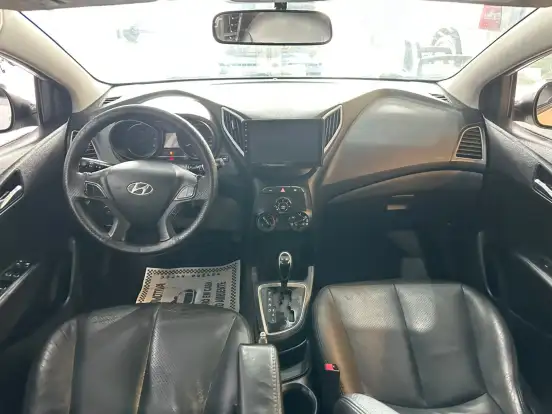HYUNDAI-HB20-1.6 PREMIUM 16V FLEX 4P AUTOMÁTICO HYUNDAI-HB20-2013