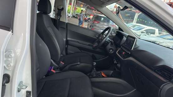 HYUNDAI-HB20-2024