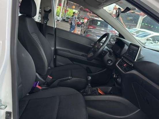 HYUNDAI-HB20-1.0 12V FLEX COMFORT PLUS MANUAL HYUNDAI-HB20-2024