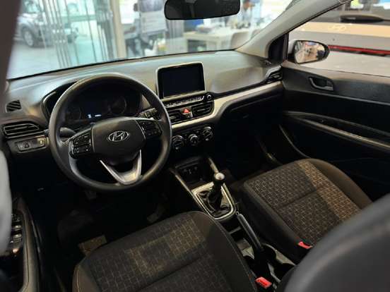 HYUNDAI-HB20-2024