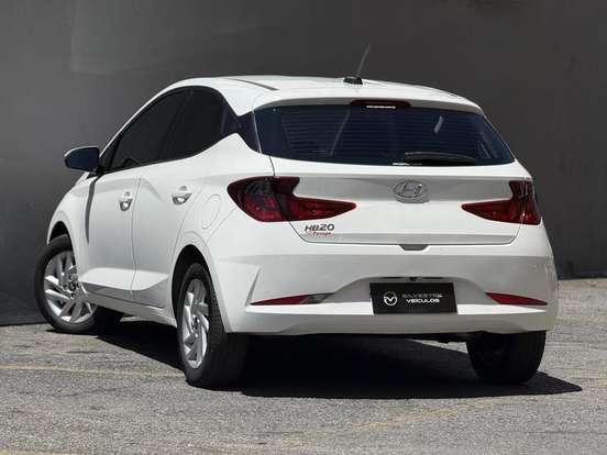 HYUNDAI-HB20-2022