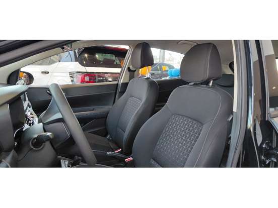 HYUNDAI-HB20-2023