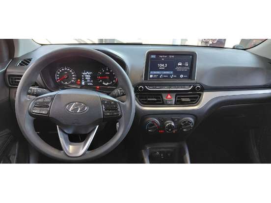 HYUNDAI-HB20-2023