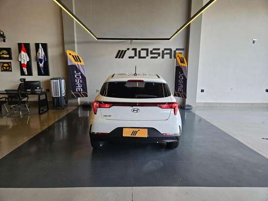 HYUNDAI-HB20-2025