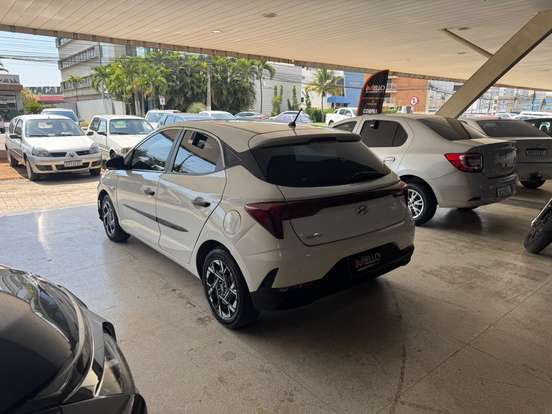 HYUNDAI-HB20-2022