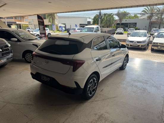 HYUNDAI-HB20-2022