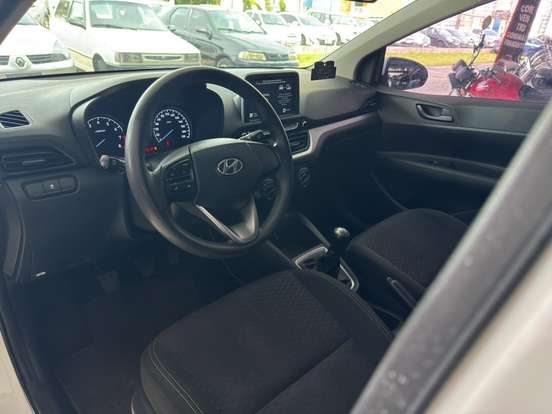 HYUNDAI-HB20-2021