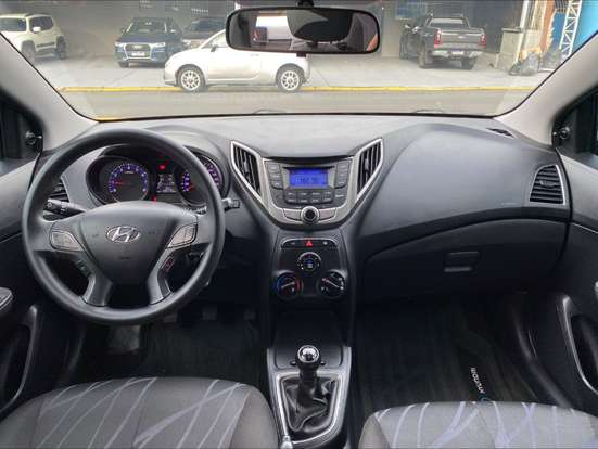 HYUNDAI-HB20-2015
