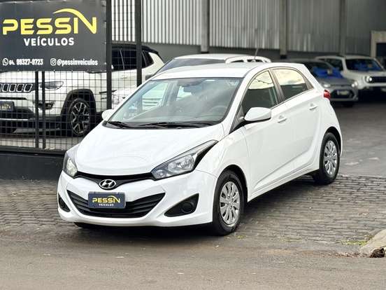 HYUNDAI-HB20-2015
