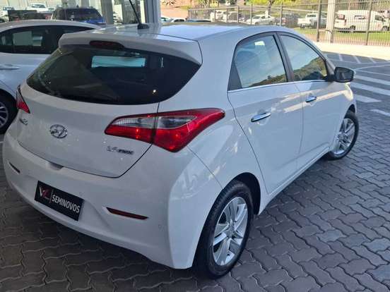HYUNDAI-HB20-1.6 PREMIUM 16V FLEX 4P MANUAL HYUNDAI-HB20-2014