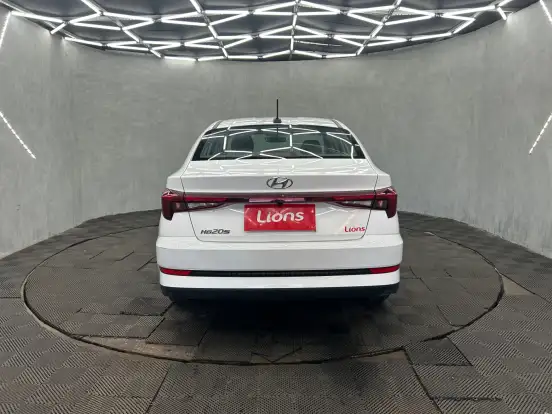 HYUNDAI-HB20S-2024