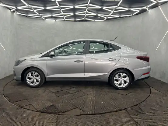 HYUNDAI-HB20S-2024