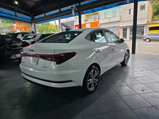 HYUNDAI-HB20S-2023