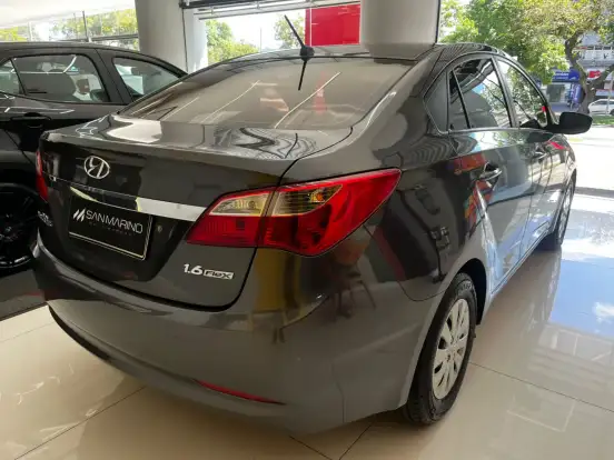 HYUNDAI-HB20S-1.6 COMFORT PLUS 16V FLEX 4P MANUAL HYUNDAI-HB20S-2014