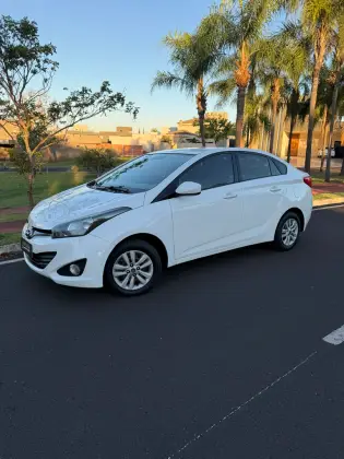 HYUNDAI HB20S 1.6 COMFORT PLUS 16V FLEX 4P MANUAL