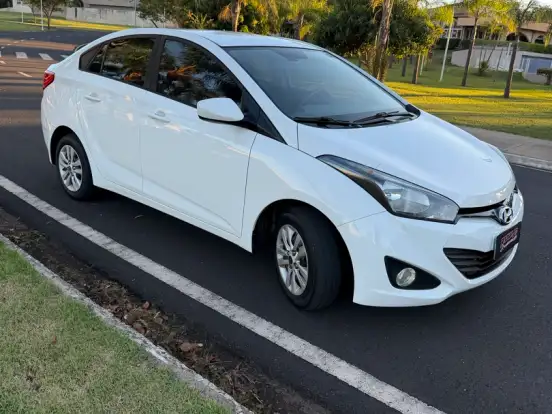 HYUNDAI-HB20S-1.6 COMFORT PLUS 16V FLEX 4P MANUAL HYUNDAI-HB20S-2014