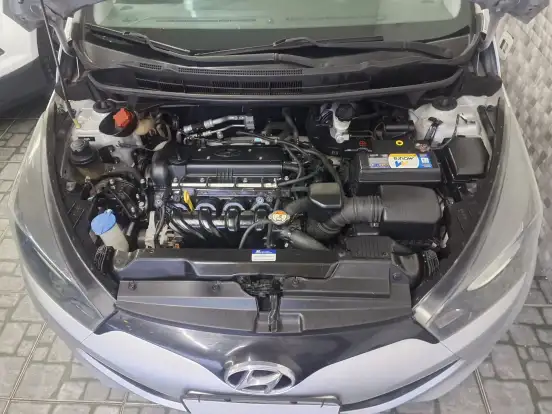 HYUNDAI-HB20S-1.6 COMFORT PLUS 16V FLEX 4P MANUAL HYUNDAI-HB20S-2013