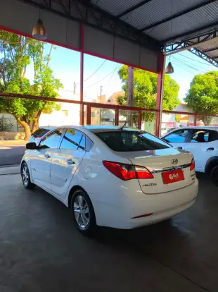 HYUNDAI-HB20S-2015