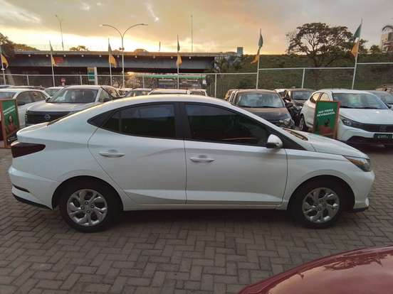 HYUNDAI-HB20S-2025
