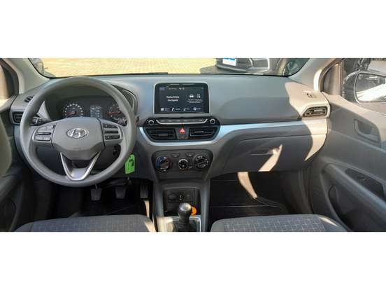HYUNDAI-HB20S-2025