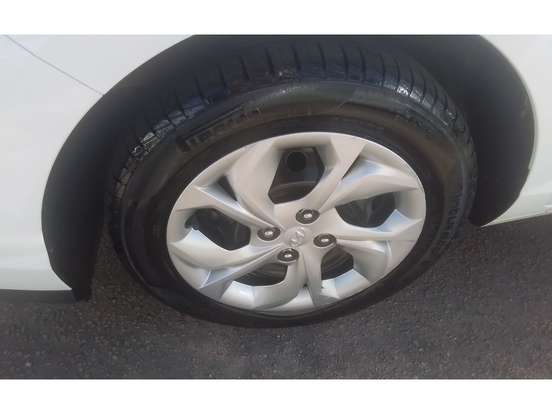 HYUNDAI-HB20S-1.0 12V FLEX COMFORT MANUAL HYUNDAI-HB20S-2025