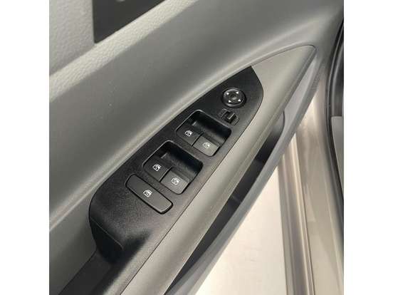 HYUNDAI-HB20S-2025