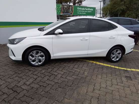HYUNDAI-HB20S-2024