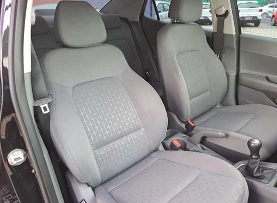 HYUNDAI-HB20S-2024