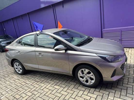 HYUNDAI-HB20S-2025