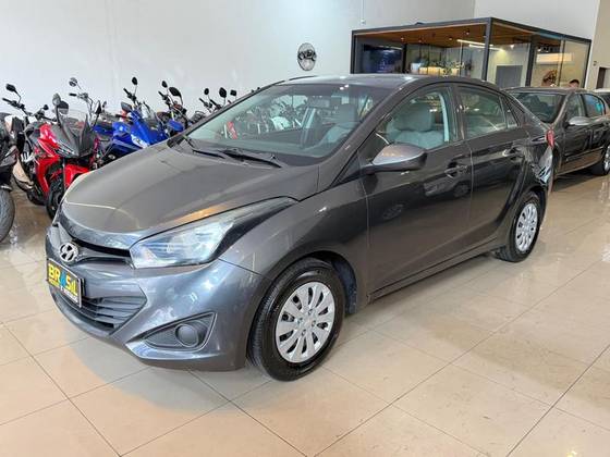 HYUNDAI HB20S 1.0 COMFORT PLUS 12V FLEX 4P MANUAL