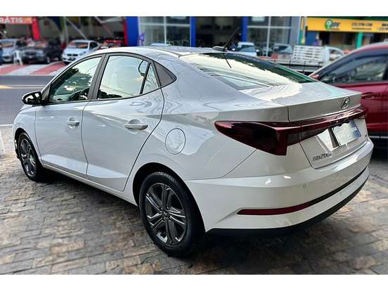 HYUNDAI-HB20S-2024